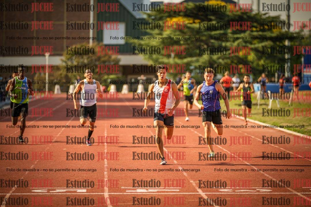 Fotos de los 400 m llanos de varones