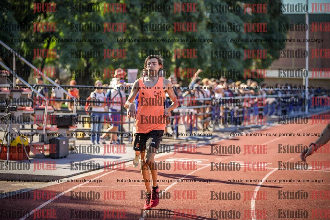 Fotos de los 400 m llanos de varones