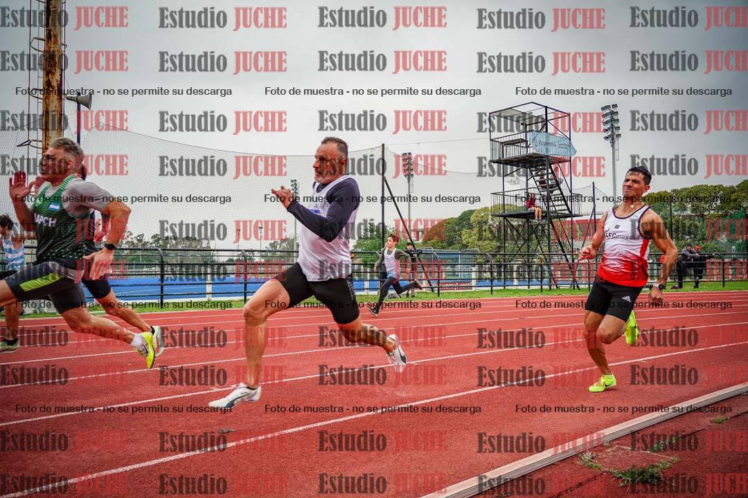 Fotos de los 200 m llanos de varones