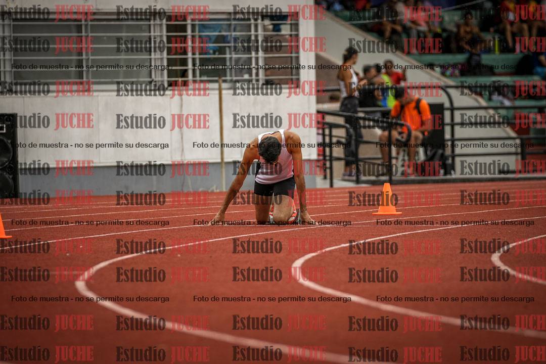 Fotos de los 400 m llanos de varones