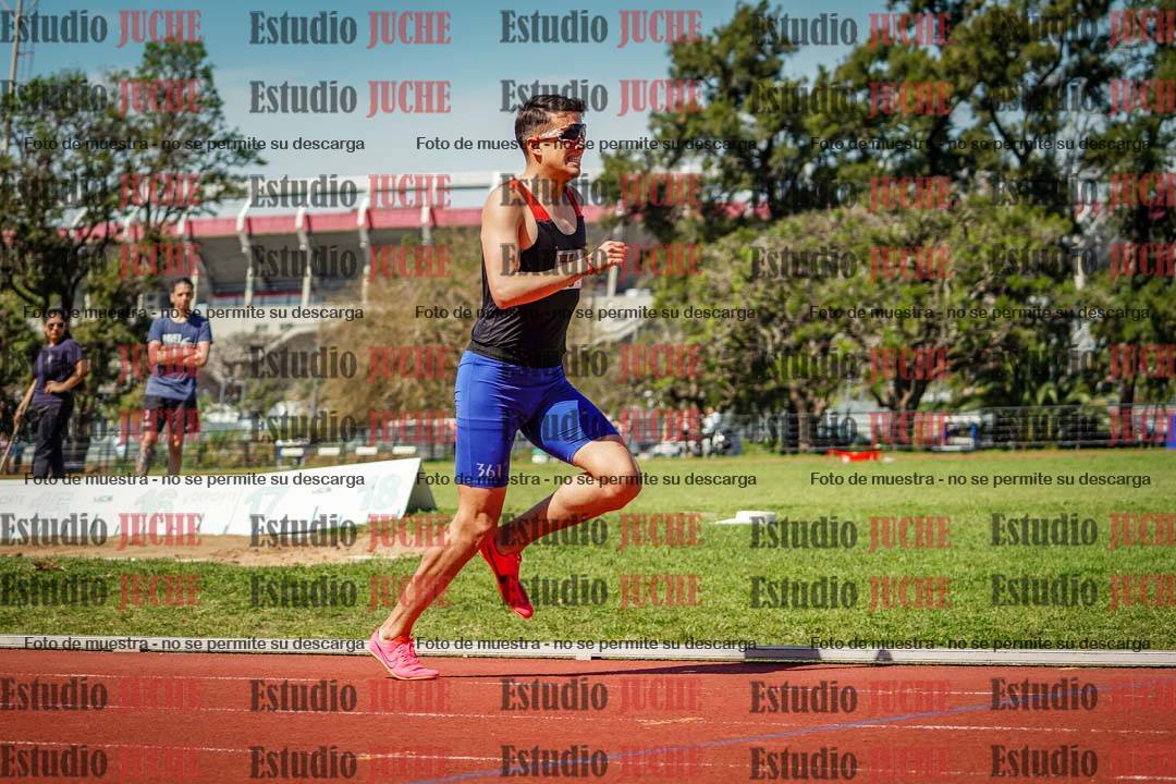 Fotos de los 800 m llanos de varones