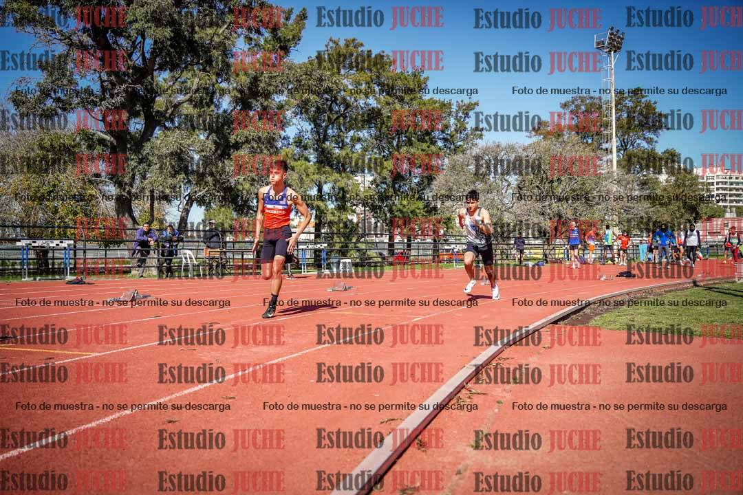 Fotos de los 200 m llanos de varones