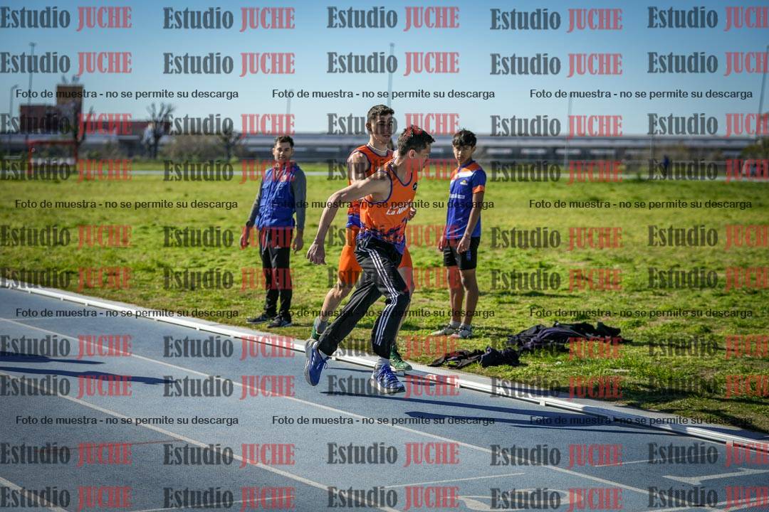 Fotos de las Postas 4x400 m de mujeres y varones