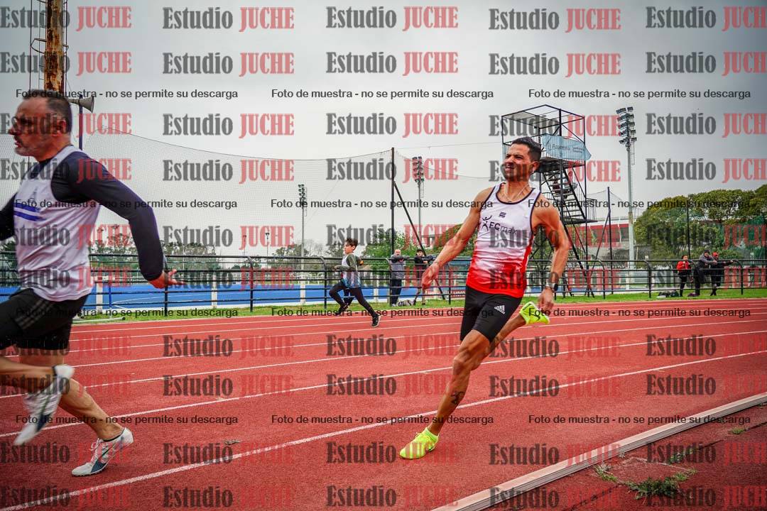 Fotos de los 200 m llanos de varones