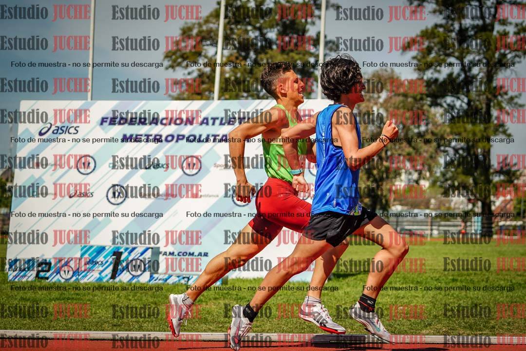 Fotos de los 800 m llanos de varones
