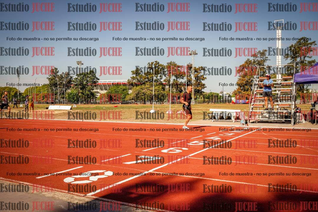 Fotos de los 400 m llanos de varones