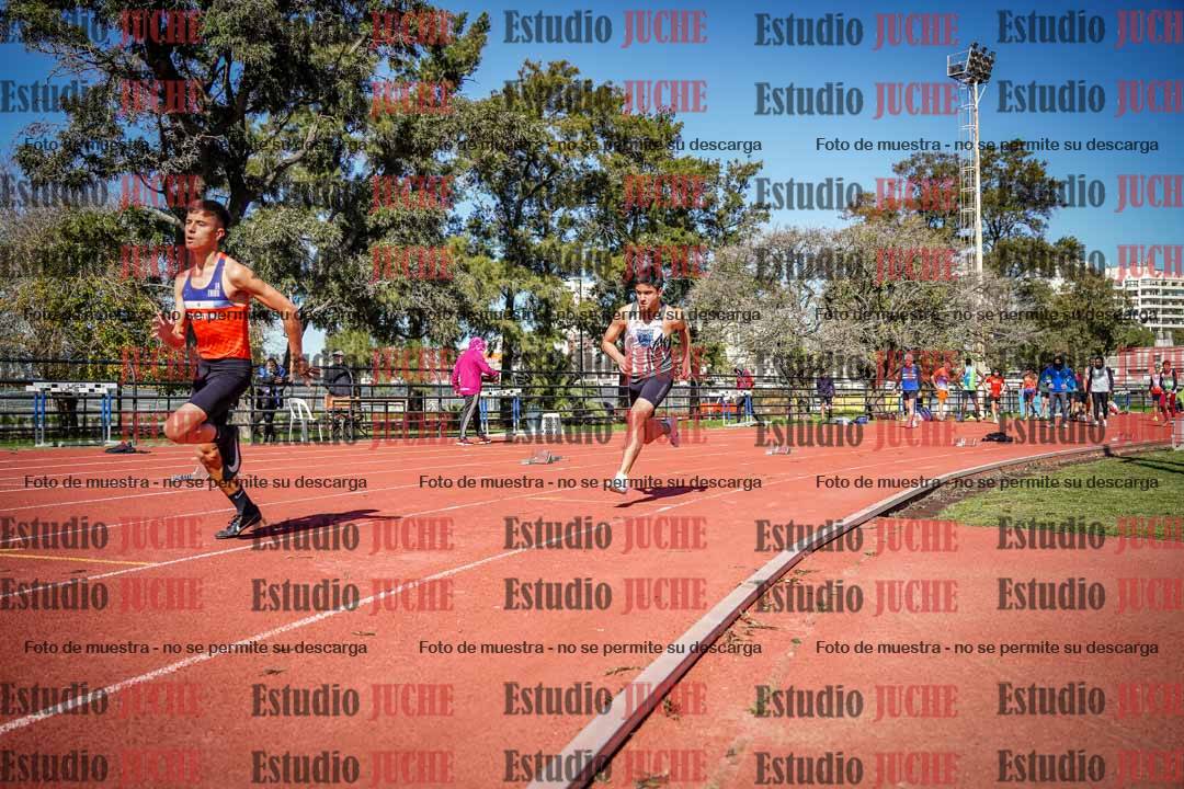 Fotos de los 200 m llanos de varones