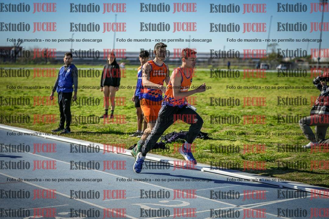 Fotos de las Postas 4x400 m de mujeres y varones