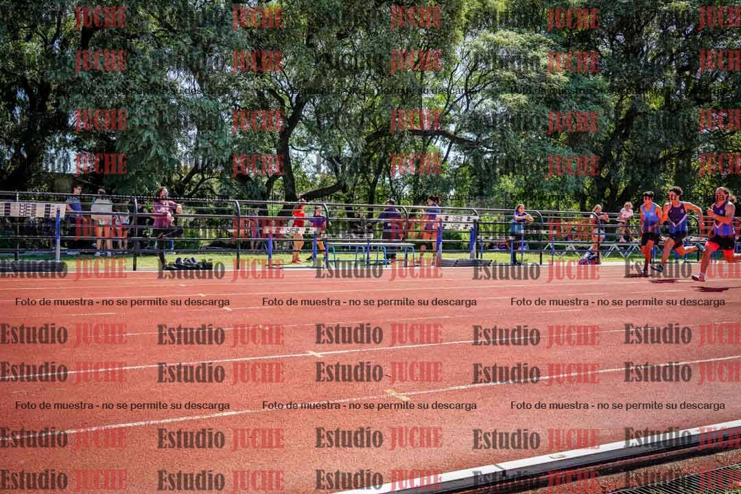 Fotos de los 100 m llanos de varones