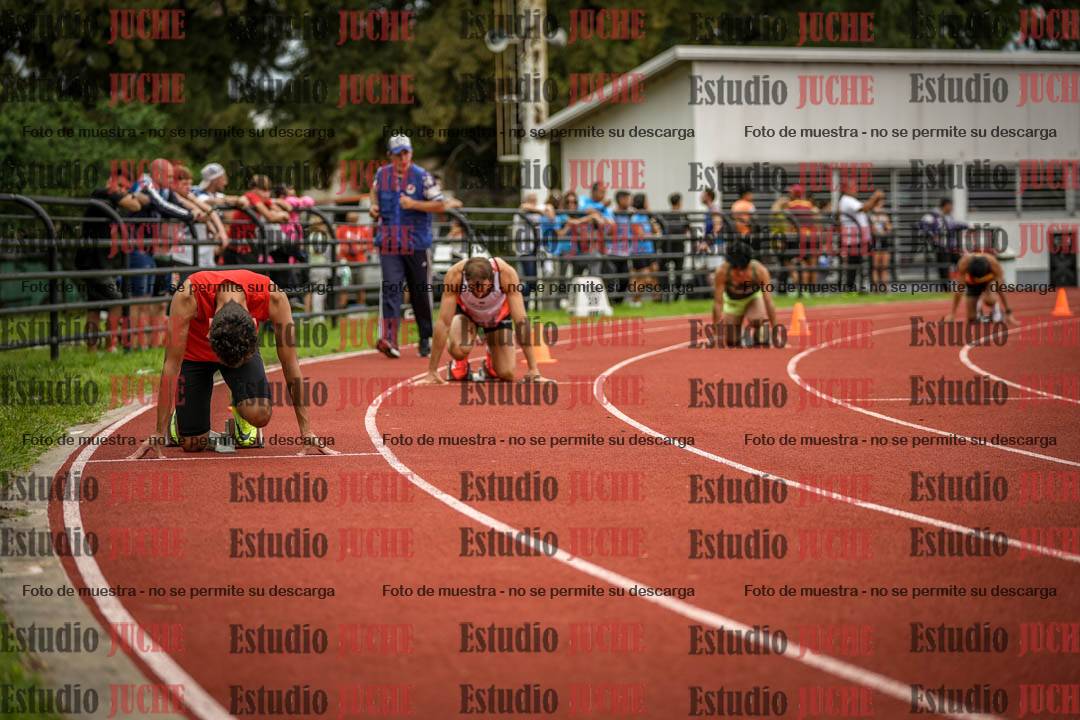 Fotos de los 400 m llanos de varones