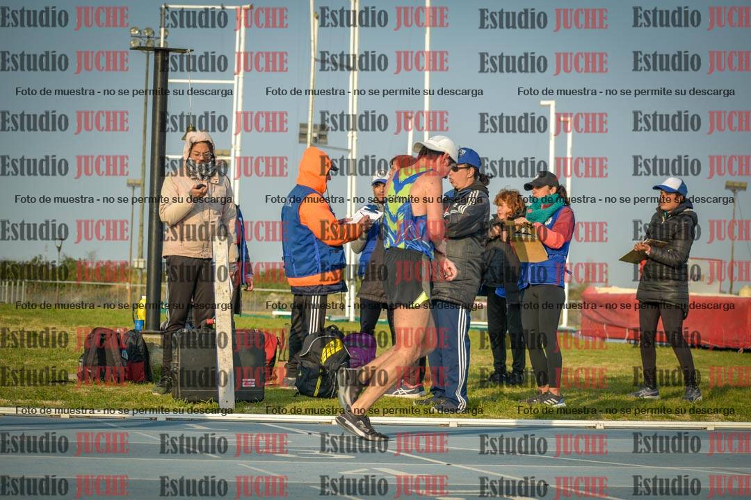 Fotos de los 3000 m llanos de varones