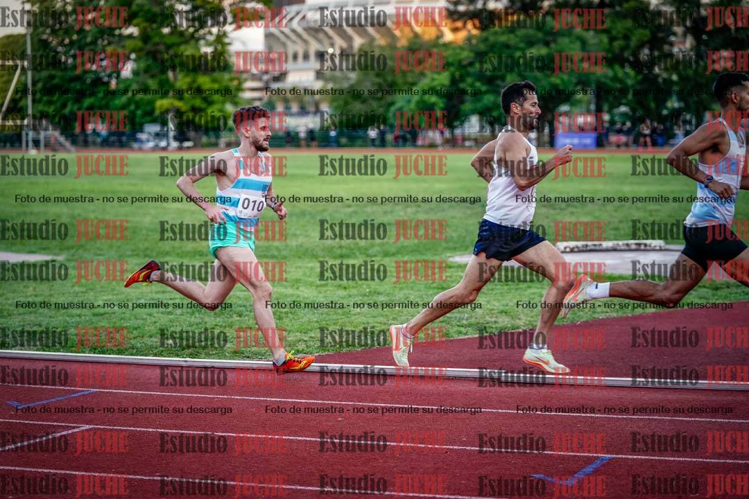 Fotos de los 1500 m llanos de varones