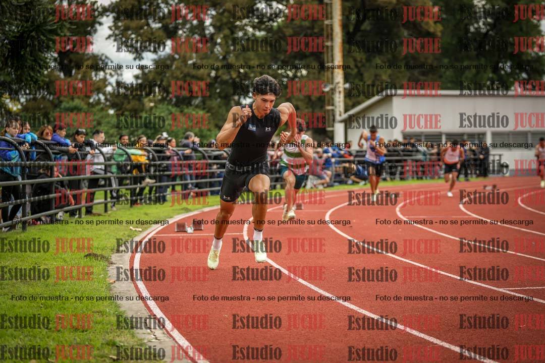 Fotos de los 400 m llanos de varones
