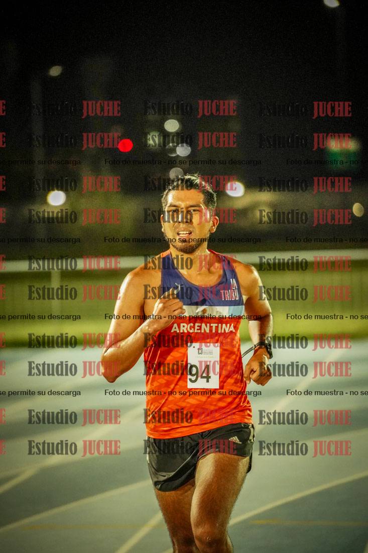Fotos de los 3000 m llanos de varones