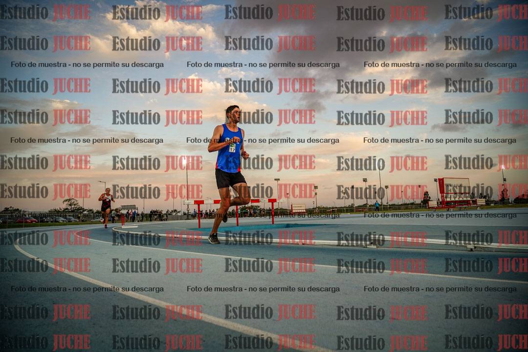 Fotos de los 3000 m llanos de varones