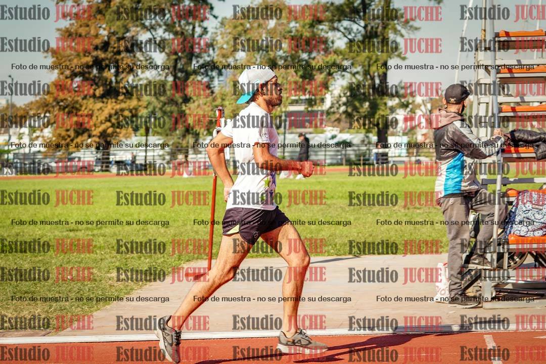 Fotos de los 800 m llanos de varones