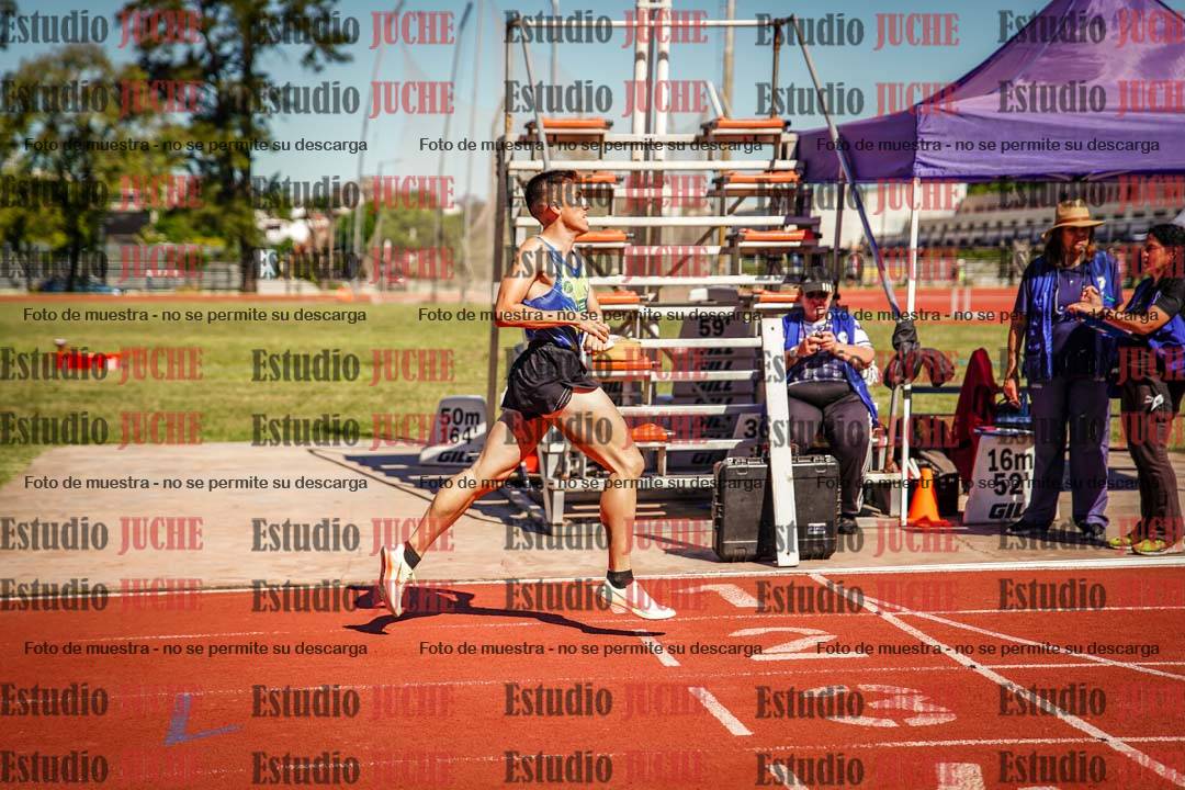 Fotos de los 800 m llanos de varones
