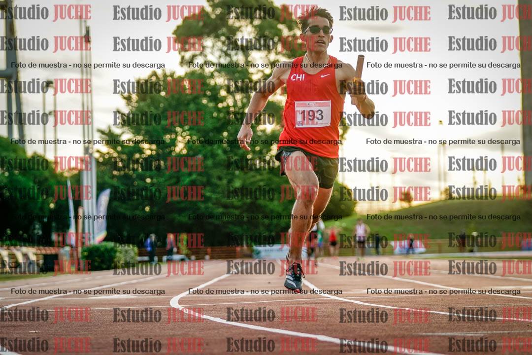 Fotos de las postas 4x100 m de varones - serie 2