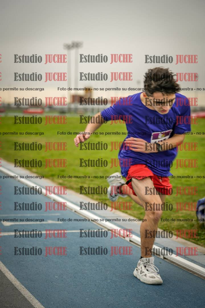 Fotos de los 3000 m llanos de varones - U17 (incluye la marcha atlética)