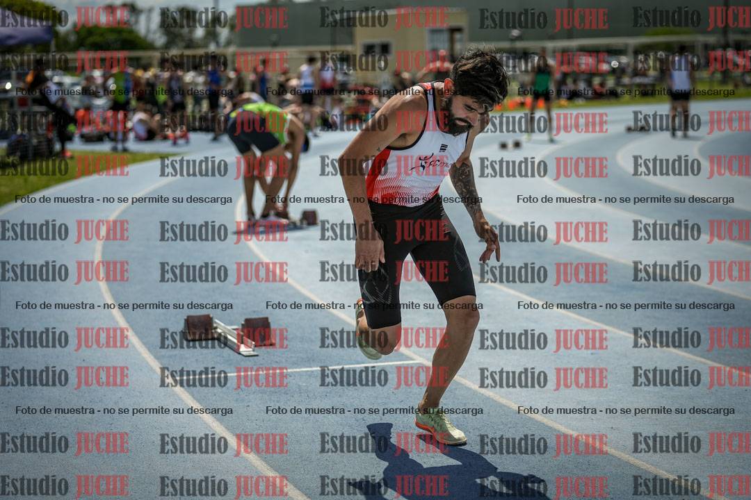 Fotos de los 400 m llanos de varones