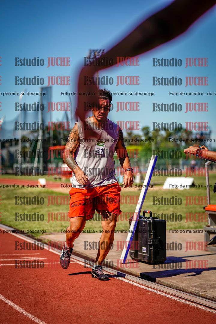 Fotos de los 800 m llanos de varones