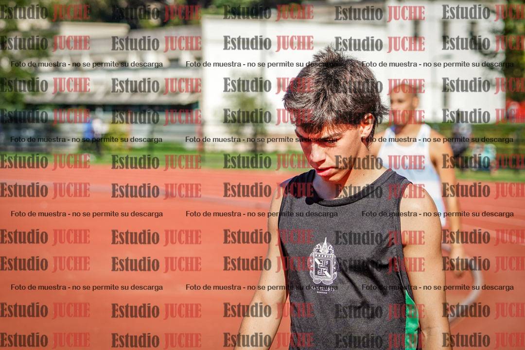 Fotos de los 400 m llanos de varones