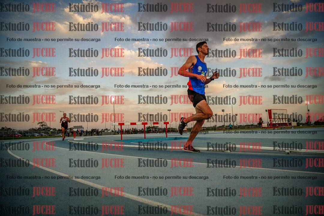 Fotos de los 3000 m llanos de varones