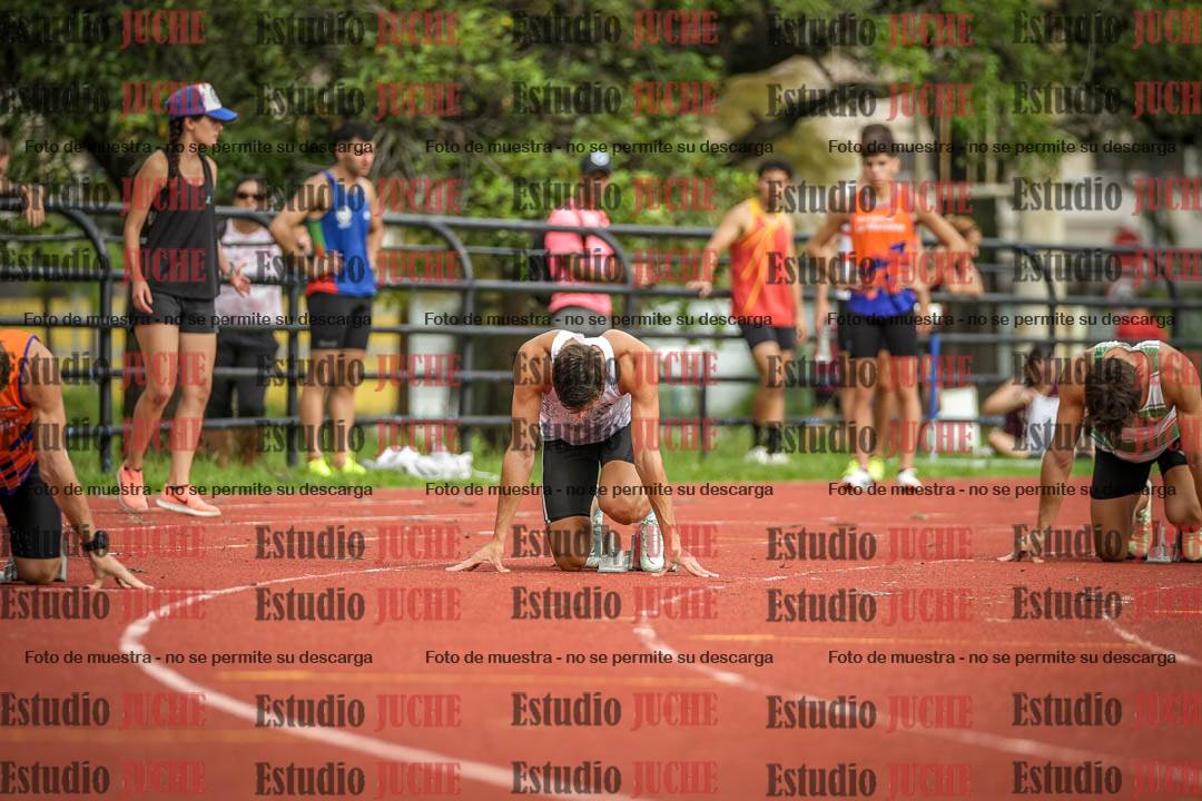 Fotos de los 200 m llanos de varones