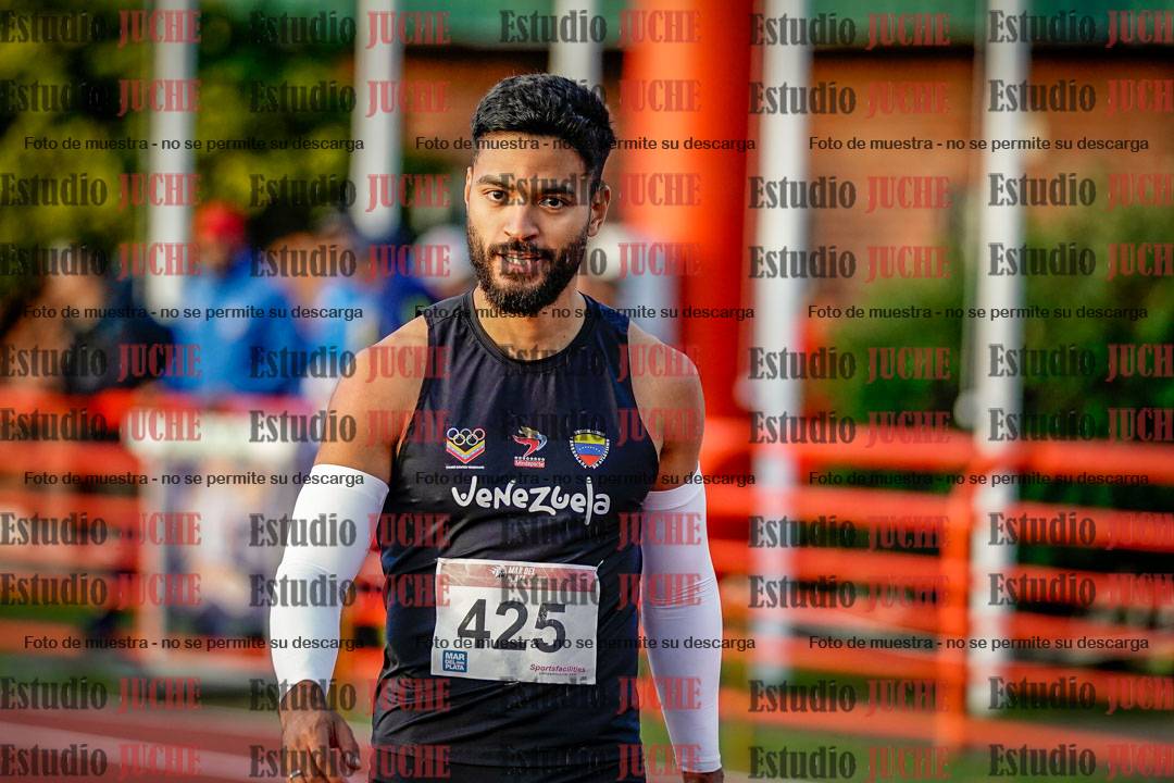 Fotos de algunos extras y podios del día 2