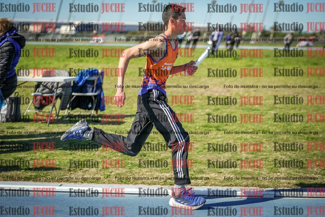 Fotos de las Postas 4x400 m de mujeres y varones