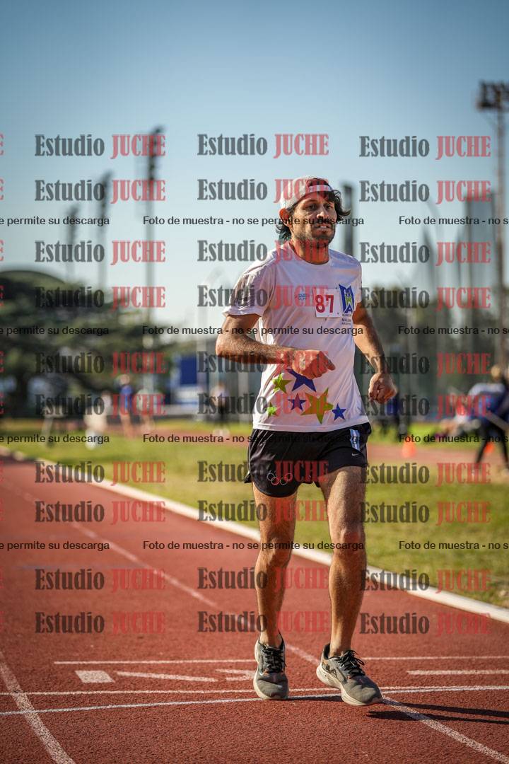 Fotos de los 800 m llanos de varones