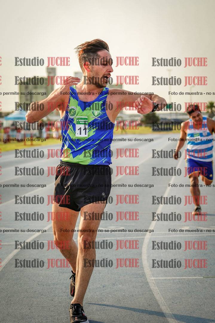 Fotos de los 3000 m llanos de varones
