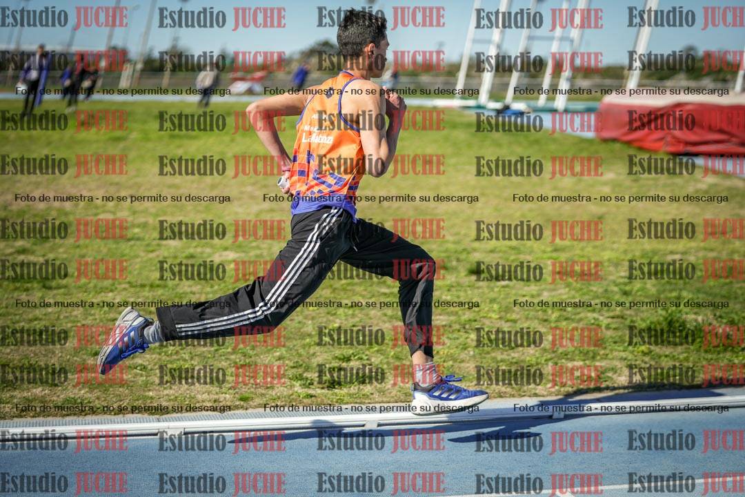 Fotos de las Postas 4x400 m de mujeres y varones