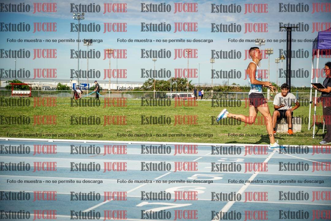 Fotos de los 1500 m llanos de varones