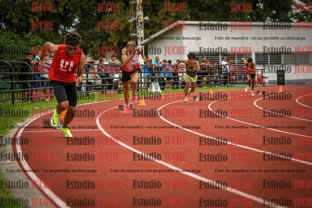 Fotos de los 400 m llanos de varones