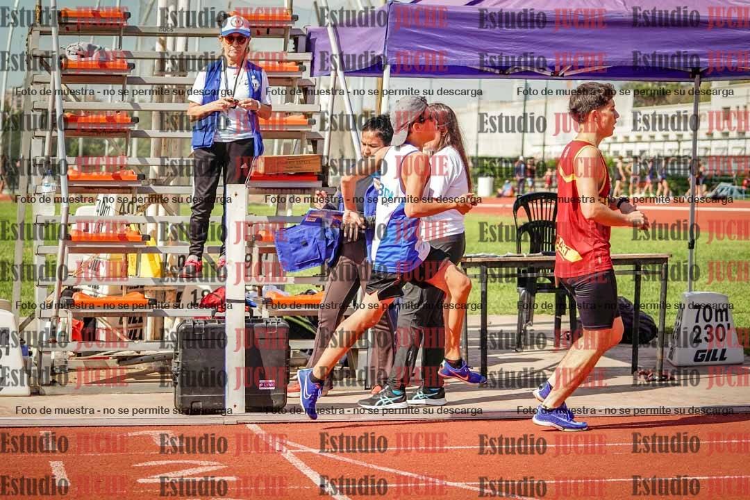 Fotos de los 800 m llanos de varones