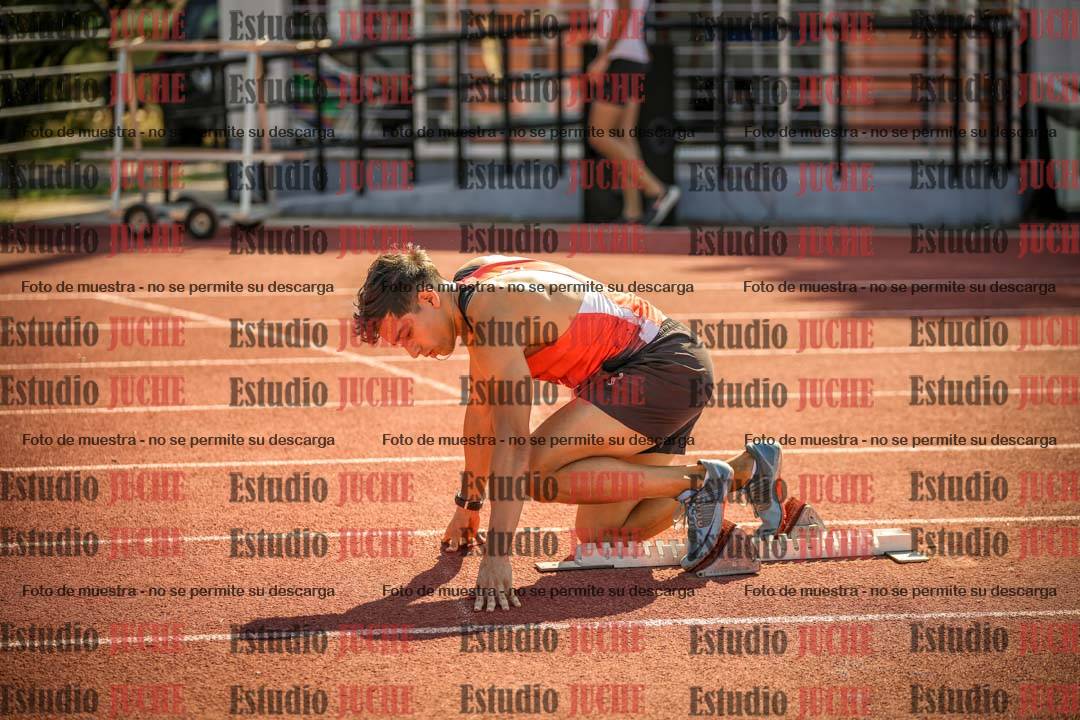 Fotos de los 400 m llanos de varones