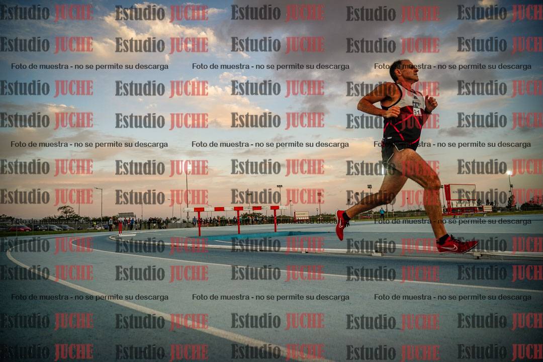 Fotos de los 3000 m llanos de varones