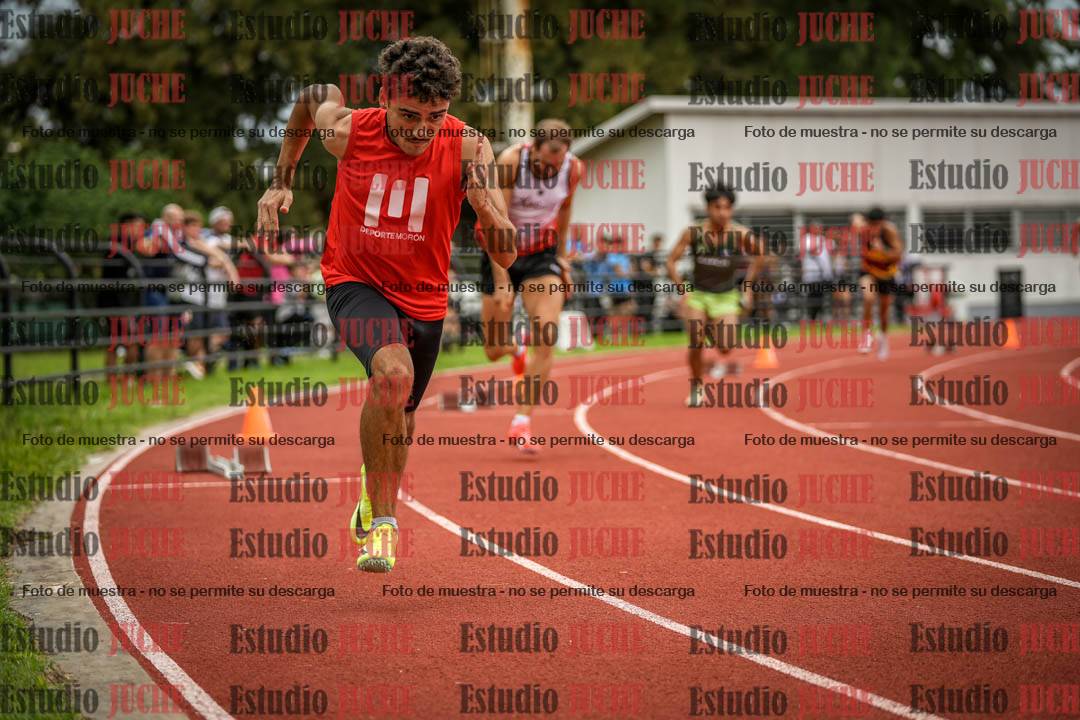 Fotos de los 400 m llanos de varones