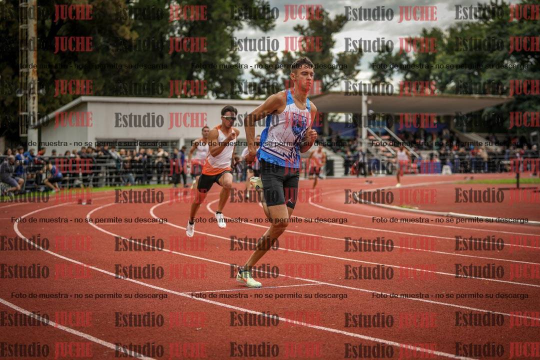 Fotos de los 400 m llanos de varones