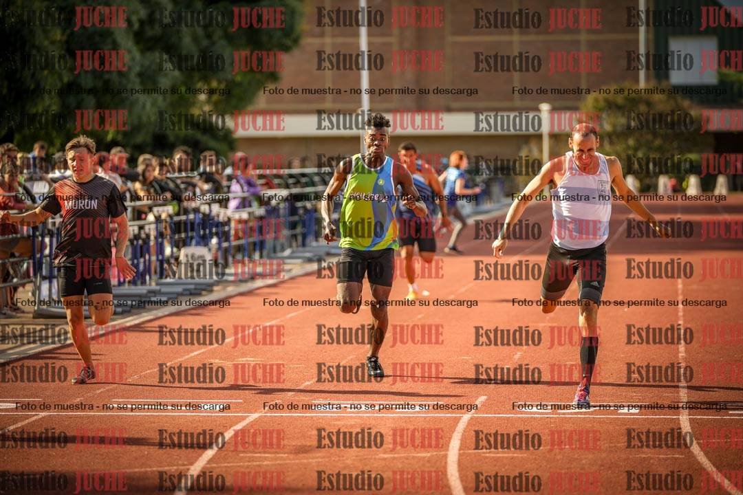Fotos de los 400 m llanos de varones