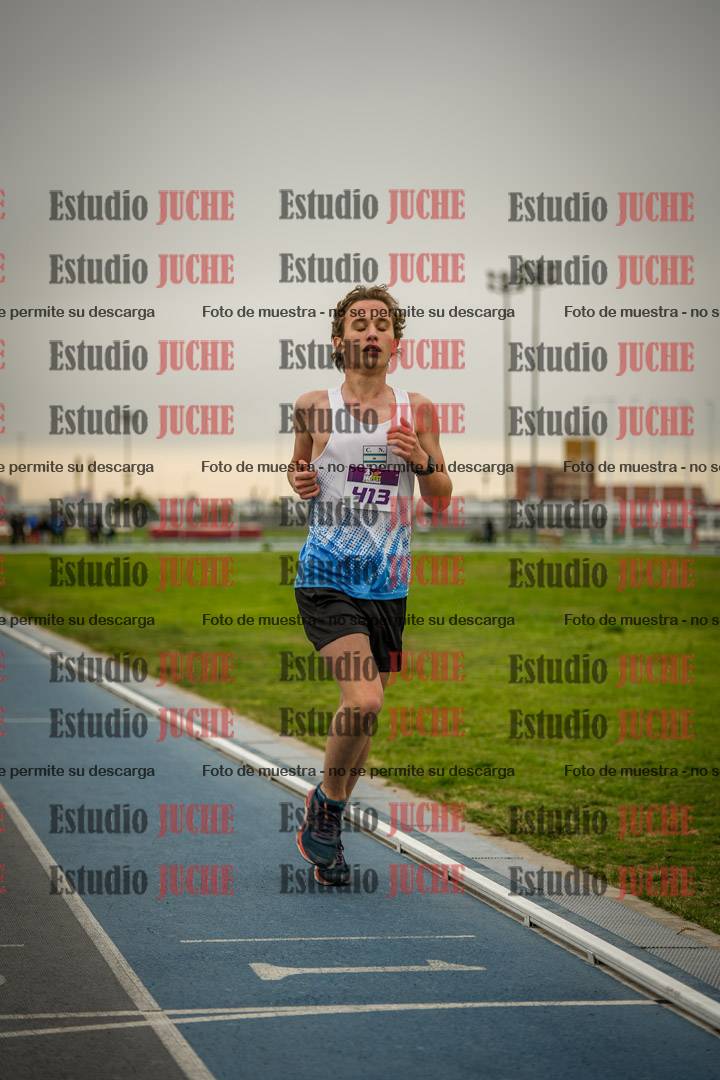 Fotos de los 3000 m llanos de varones - U17 (incluye la marcha atlética)
