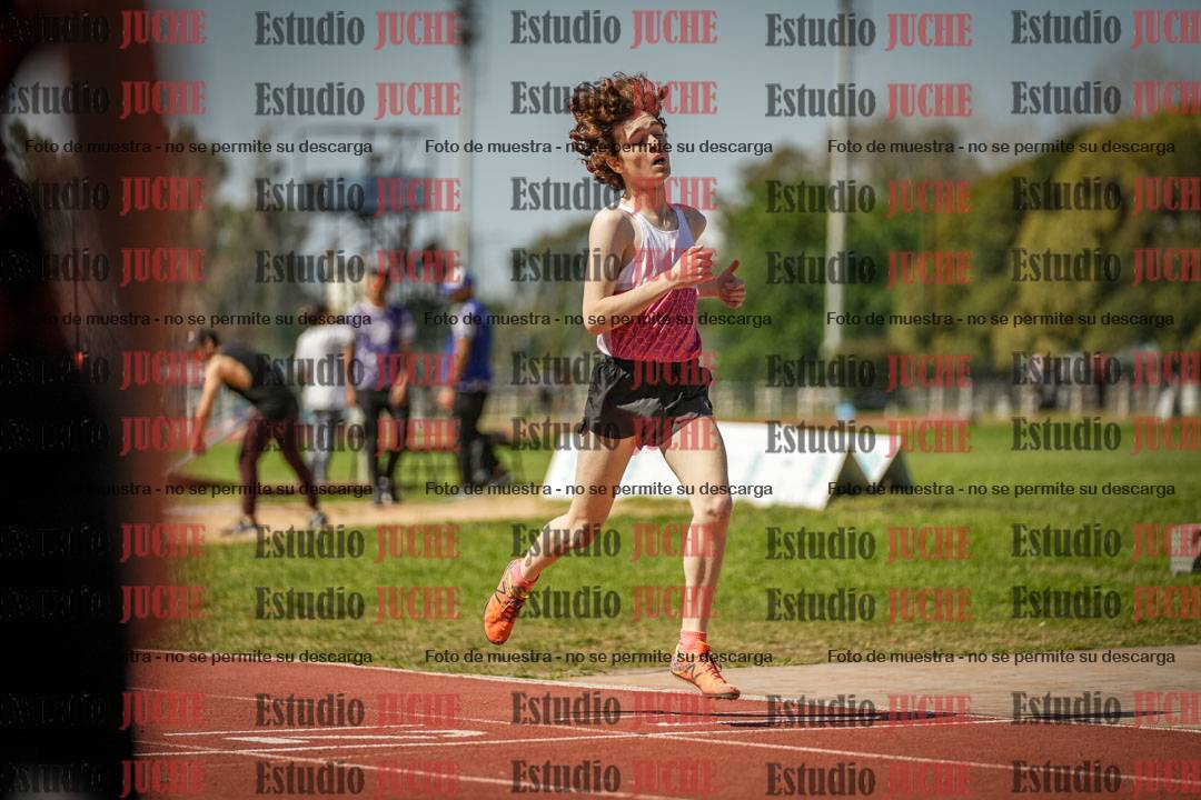 Fotos de los 400 m llanos de varones