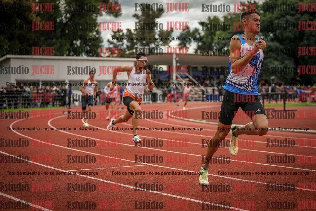 Fotos de los 400 m llanos de varones