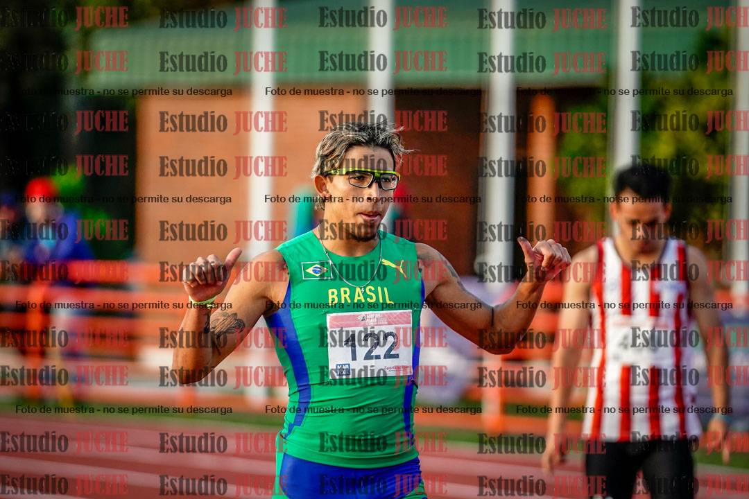 Fotos de algunos extras y podios del día 2