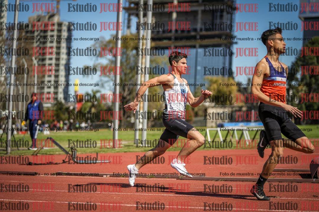 Fotos de los 200 m llanos de varones