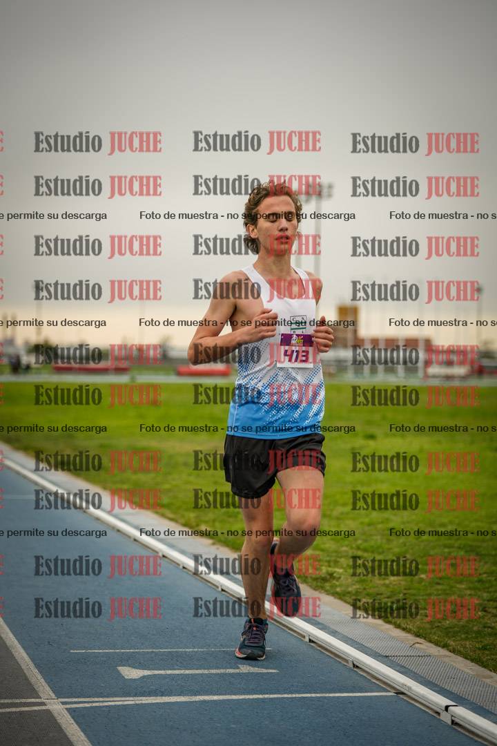 Fotos de los 3000 m llanos de varones - U17 (incluye la marcha atlética)
