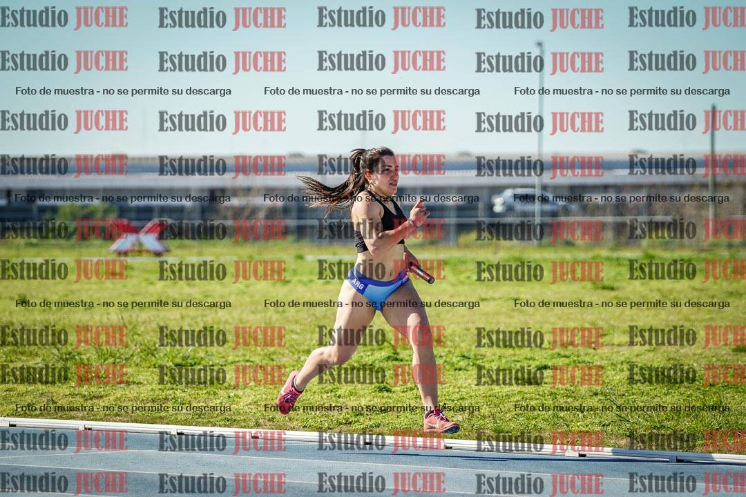 Fotos de las Postas 4x400 m de mujeres y varones