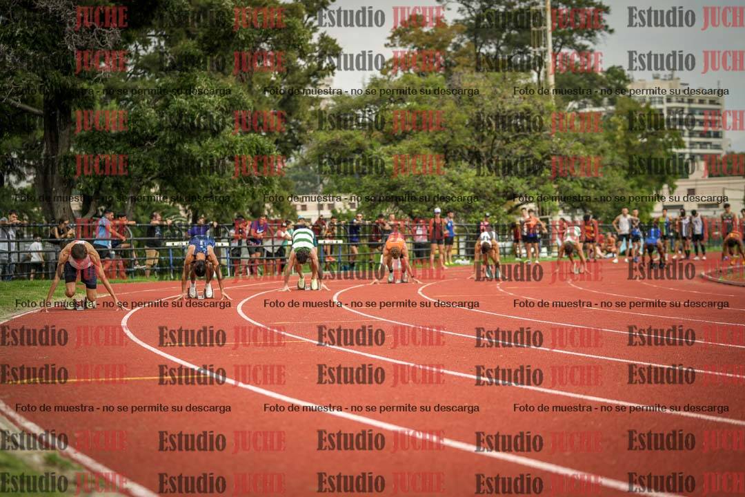 Fotos de los 200 m llanos de varones