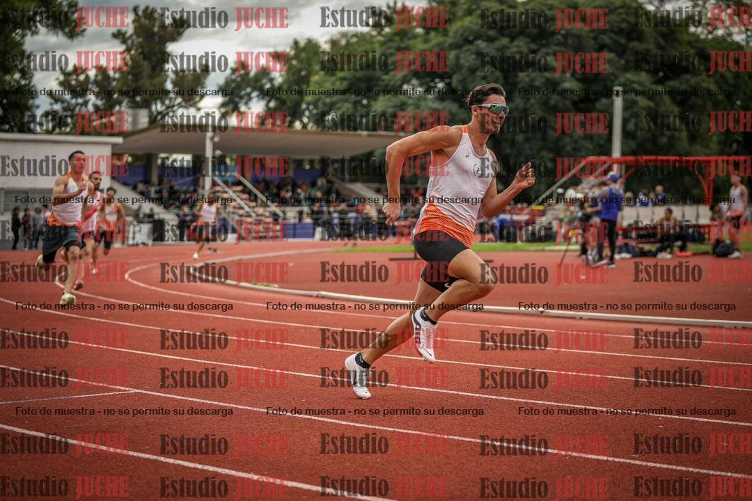 Fotos de los 400 m llanos de varones
